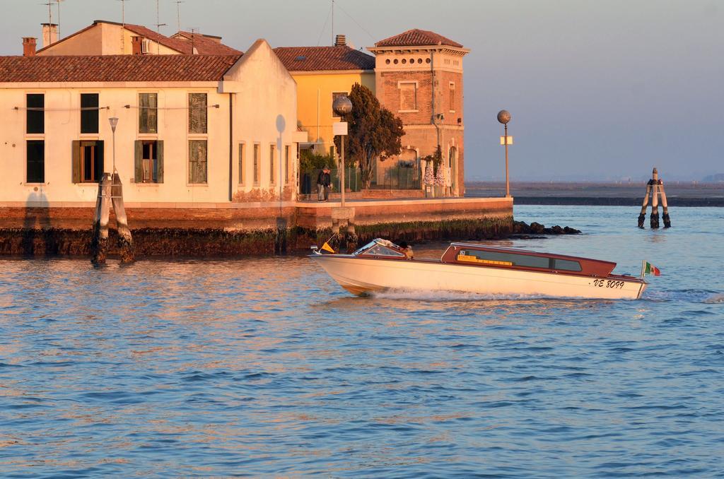 Отель Al Soffiador Мурано Экстерьер фото